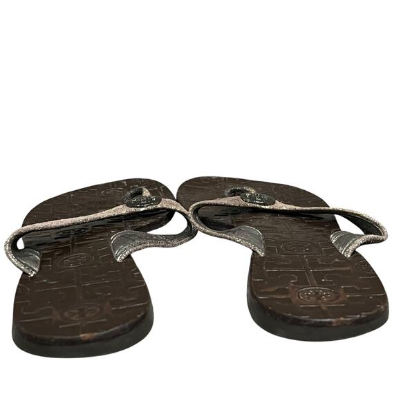 Tory Burch Thora Thong Sandal 9 Brown Glitter Leather Flip Flops Logo Medallion - Picture 11 of 16